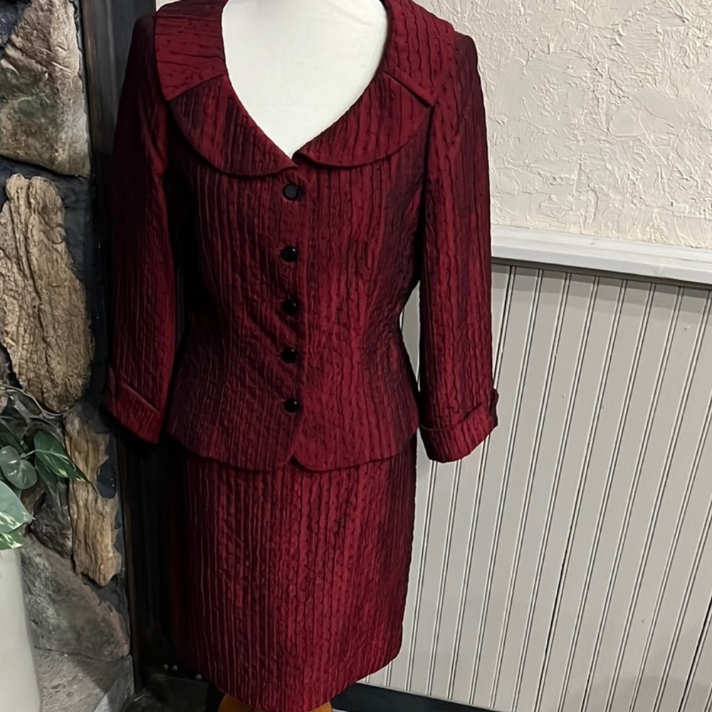 Elegant Red Mini Dress